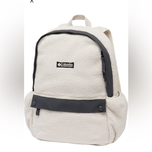Columbia Women’s Helvetia 14L Backpack New With Tags Pre-Priced $65 - Picture 1 of 2